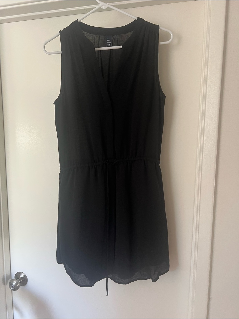 GAP Black Sleeveless Drawstring Waist Mini Dress